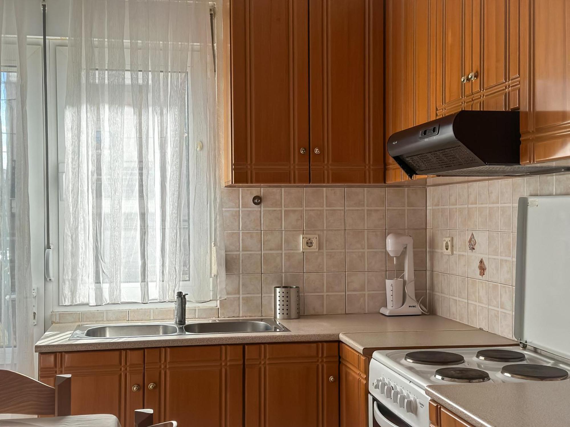 Ground Apartment *